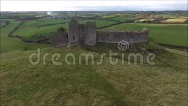 空中观景。 罗氏城堡。 丹达克。 爱尔兰